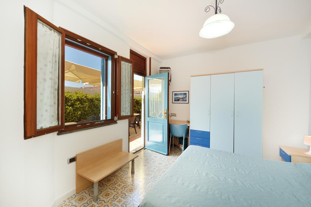 Bed and Breakfast La Capannina Прочида Номер фото