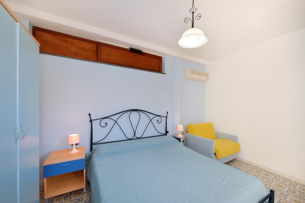 Bed and Breakfast La Capannina Прочида Номер фото