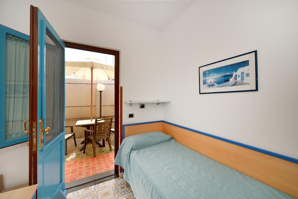Bed and Breakfast La Capannina Прочида Номер фото