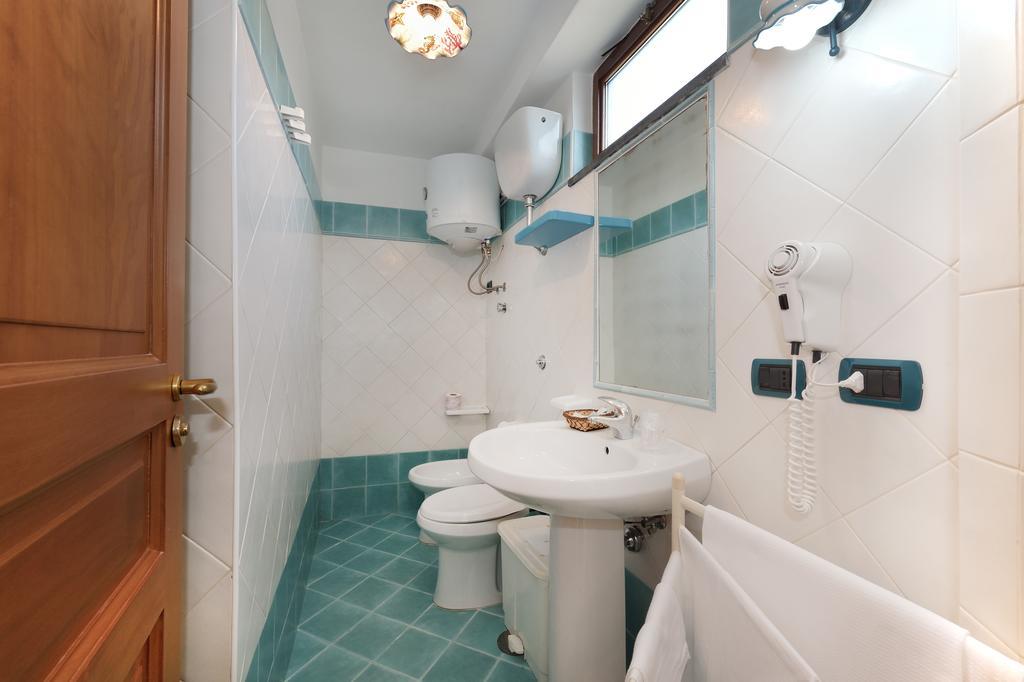 Bed and Breakfast La Capannina Прочида Номер фото